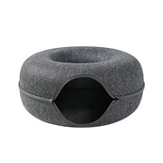 Mysig kattsäng med tunnel